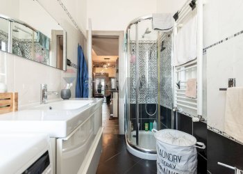 Bagno - Quadrilocale Via Villini Ambrogio Negrone
 
13, Genova - foto 27