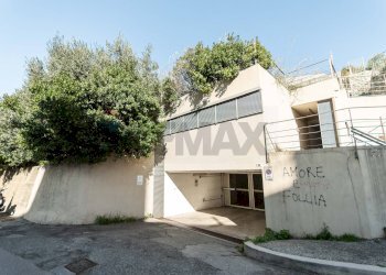 Casa all\'aperto - Quadrilocale Via Villini Ambrogio Negrone
 
13, Genova - foto 33