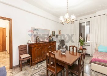 Sala da pranzo - Trilocale Via San Giovanni D'acri
 
3, Genova - foto 3