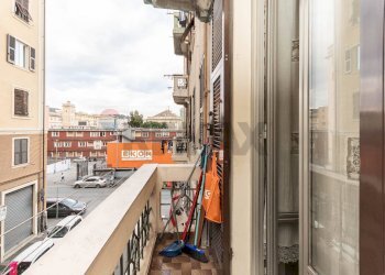 Balcone - Trilocale Via San Giovanni D'acri
 
3, Genova - foto 23