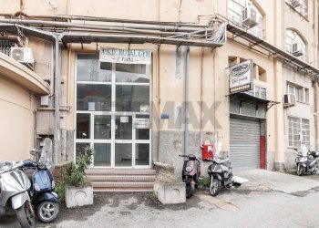 Edificio all\'aperto - Magazzino Via Borzoli
39, Genova - foto 17