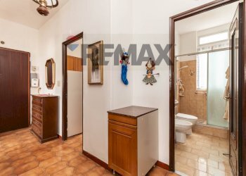 Hall / corridoio - Appartamento Via Ernesto Stassano
 
10, Genova - foto 26