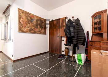 Hall / corridoio - Appartamento Via Giovanni Amarena
 
4, Genova - foto 11