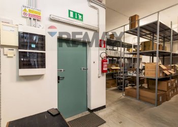 Dispensa di stoccaggio - Laboratorio Via Del Campasso
 
16/58r, Genova - foto 18