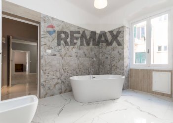 Bagno - Appartamento Corso Ugo Bassi
 
50, Genova - foto 37