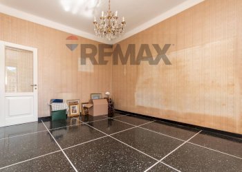 Ricezione / Lobby - Appartamento Via Gabriele Rossetti
 
15A, Genova - foto 11