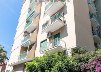 Edificio all\'aperto - Appartamento Via Gabriele Rossetti
 
15A, Genova - foto 49