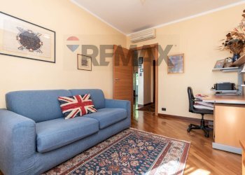 Soggiorno - Appartamento Via Hector Berlioz
 
67, Genova - foto 36