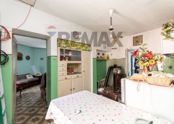 Camera / camera da letto - Three-room apartment Località Bavastri
 
40, Torriglia - photo 3