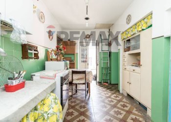 Camera / camera da letto - Three-room apartment Località Bavastri
 
40, Torriglia - photo 6