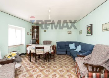 Sala da pranzo - Three-room apartment Località Bavastri
 
40, Torriglia - photo 16