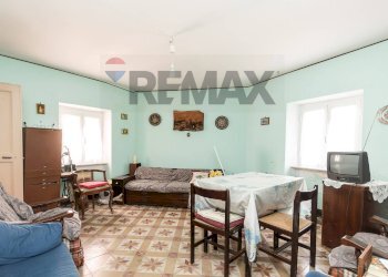 Sala da pranzo - Three-room apartment Località Bavastri
 
40, Torriglia - photo 17