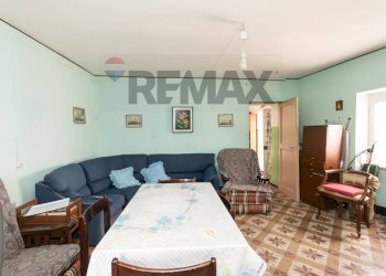 Soggiorno - Three-room apartment Località Bavastri
 
40, Torriglia - photo 19