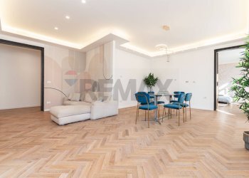 Sala da pranzo - Appartamento Salita Pollaiuoli
 
13, Genova - foto 15