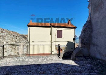Casa all\'aperto - Casa semi indipendente Via Castello
 
30, Sant'Angelo Limosano - foto 1