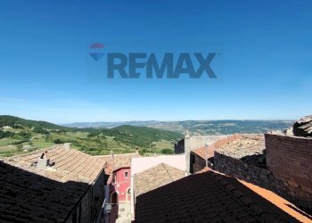 Vista delle montagne - Casa semi indipendente Via Castello
 
30, Sant'Angelo Limosano - foto 12