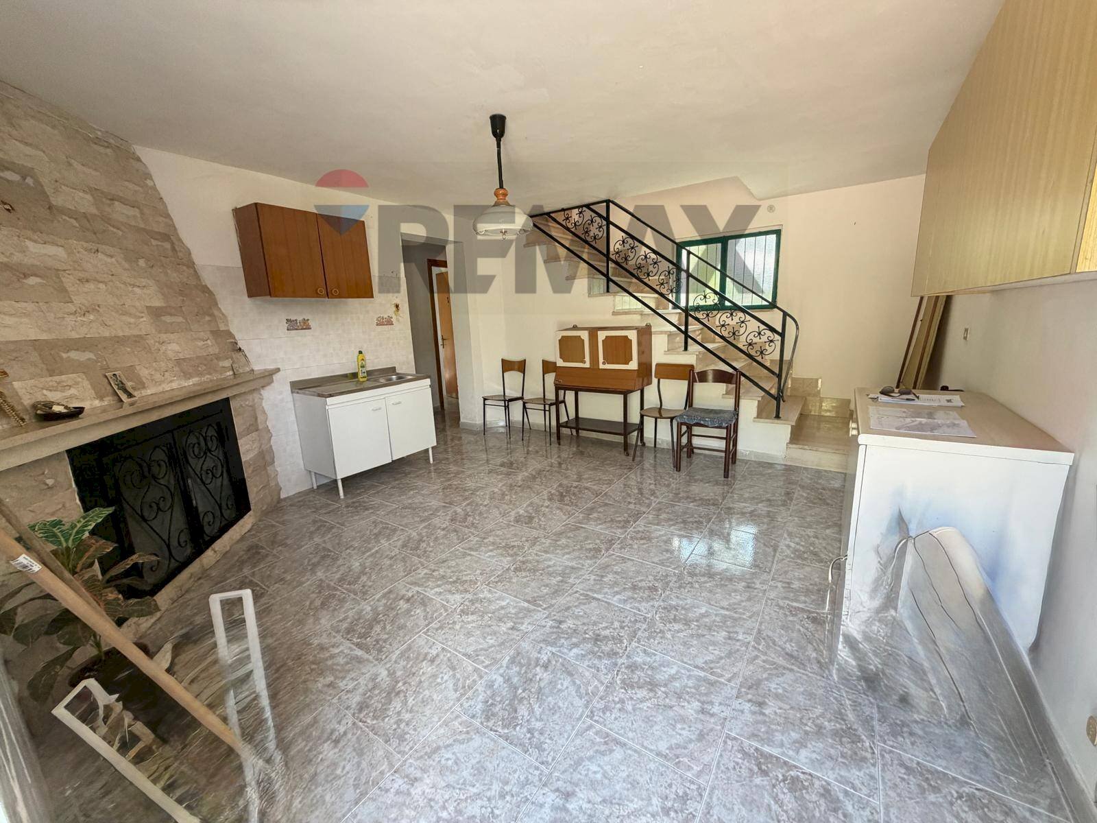 Soggiorno - Casa indipendente c.da Difesa dei Bovi
 
SNC, Guardialfiera - foto 1