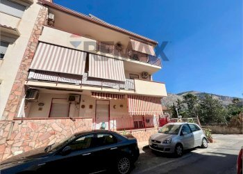 Edificio all\'aperto - Four-room apartment VIALE DEI PINI
 
21, Isola delle Femmine - photo 2