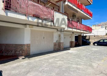 Edificio all\'aperto - Four-room apartment VIALE DEI PINI
 
21, Isola delle Femmine - photo 9