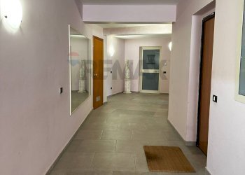 Hall / corridoio - Four-room apartment monsignor Ficarra Madonna delle Rocche, Agrigento - photo 5