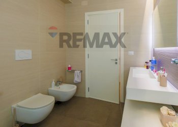 Bagno - Four-room apartment via Enrico De Nicola
 
27, Barletta - photo 10