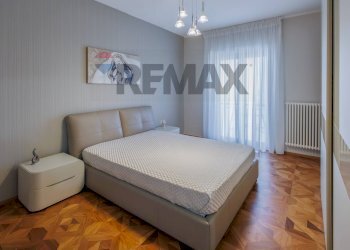 Camera / camera da letto - Four-room apartment via Enrico De Nicola
 
27, Barletta - photo 12