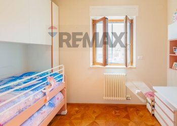 Camera / camera da letto - Four-room apartment via Enrico De Nicola
 
27, Barletta - photo 14