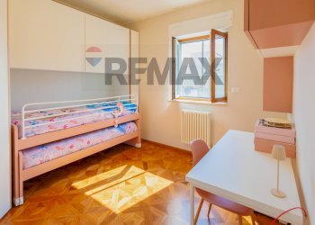 Camera / camera da letto - Four-room apartment via Enrico De Nicola
 
27, Barletta - photo 17