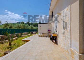 Terrazza - Villa Via della Riconciliazione dei Cristiani
 
--, Cassano delle Murge - foto 23