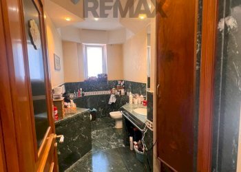 Bagno - Trilocale Via Giulio Petroni
 
87/12, Bari - foto 5