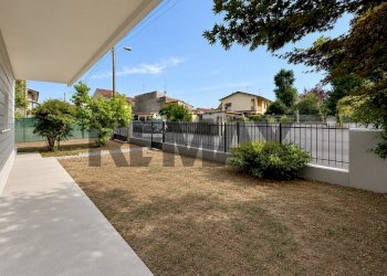Terrazza - Casa semi indipendente Via XXV Aprile
 
10, Bonemerse - foto 25