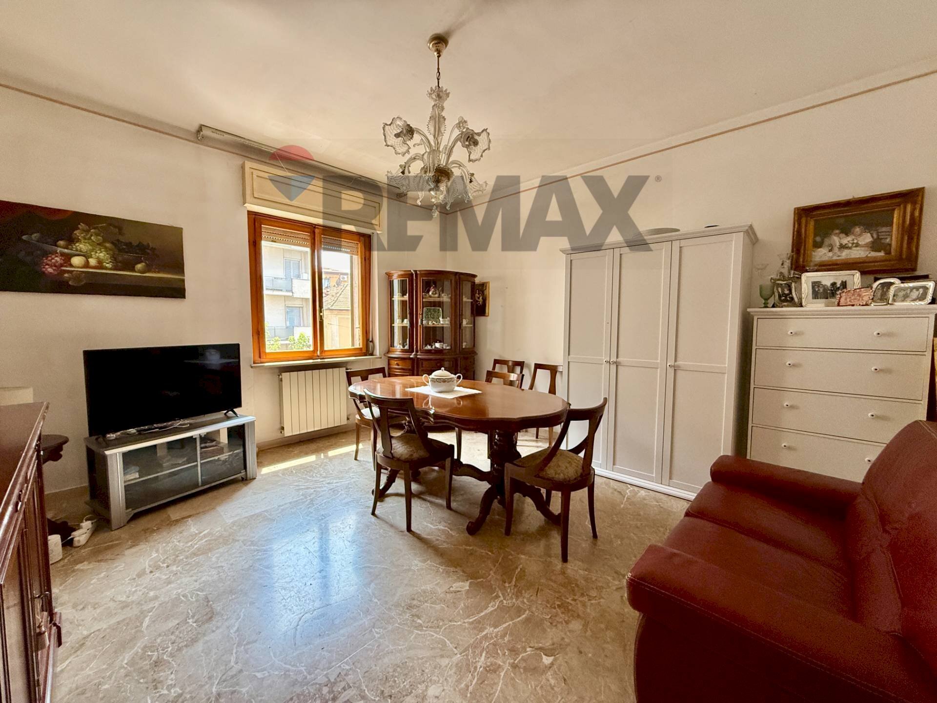 Sala da pranzo - Three-room apartment Via Cadore
 
48, Cremona - photo 2