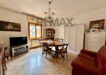 Sala da pranzo - Three-room apartment Via Cadore
48, Cremona - photo 2