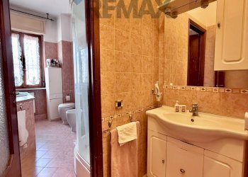 Bagno - Three-room apartment Via Cadore
48, Cremona - photo 11