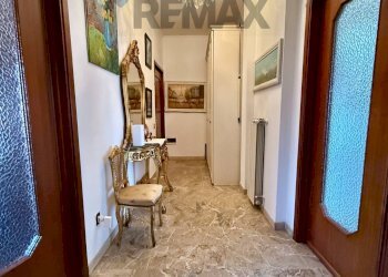 Hall / corridoio - Three-room apartment Via Cadore
48, Cremona - photo 14