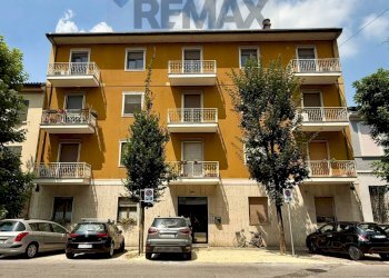 Edificio all\'aperto - Three-room apartment Via Cadore
48, Cremona - photo 20