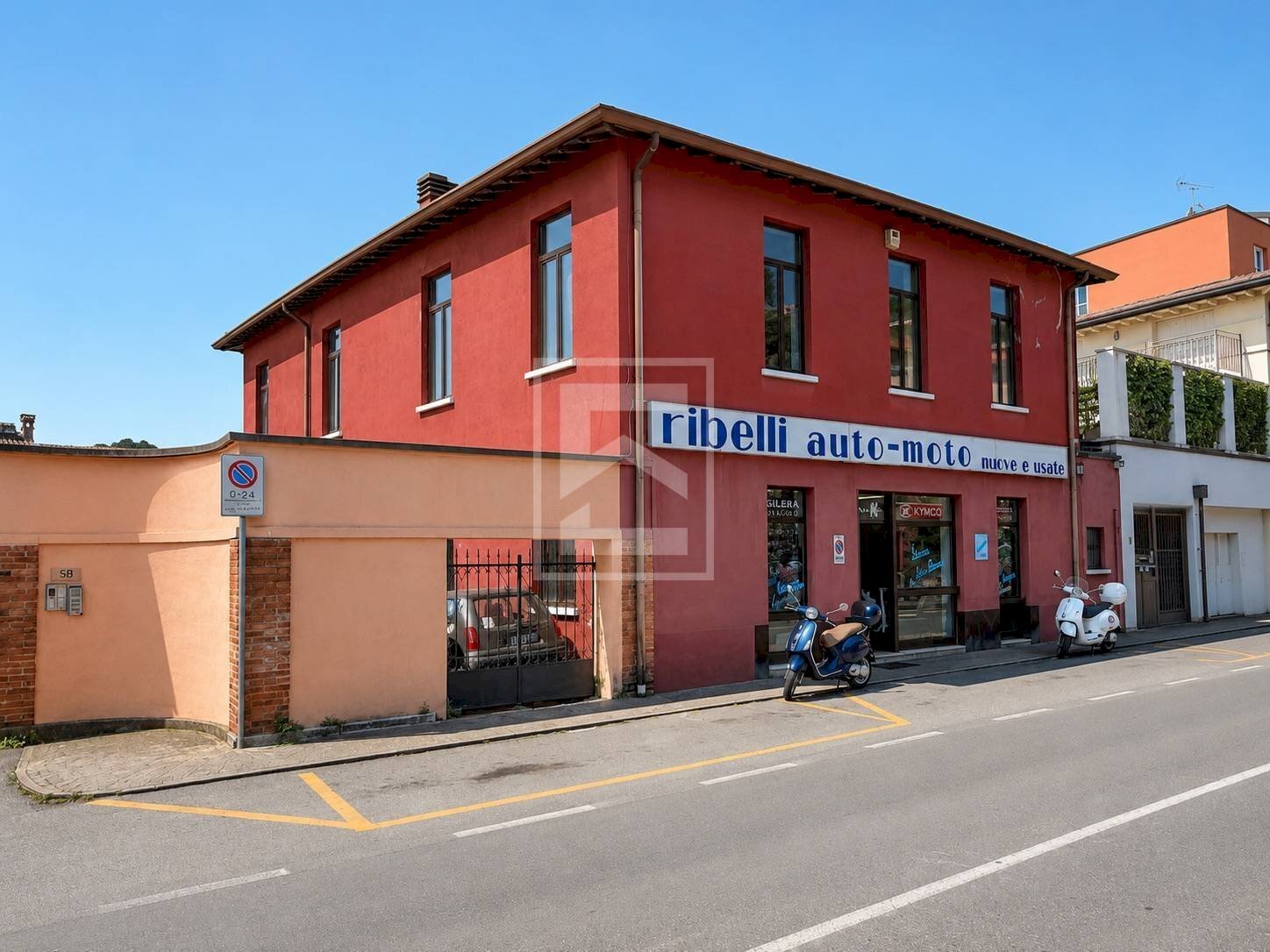 Foto 3 - Attività Commerciale Via Brunati
56, Salò - foto 3