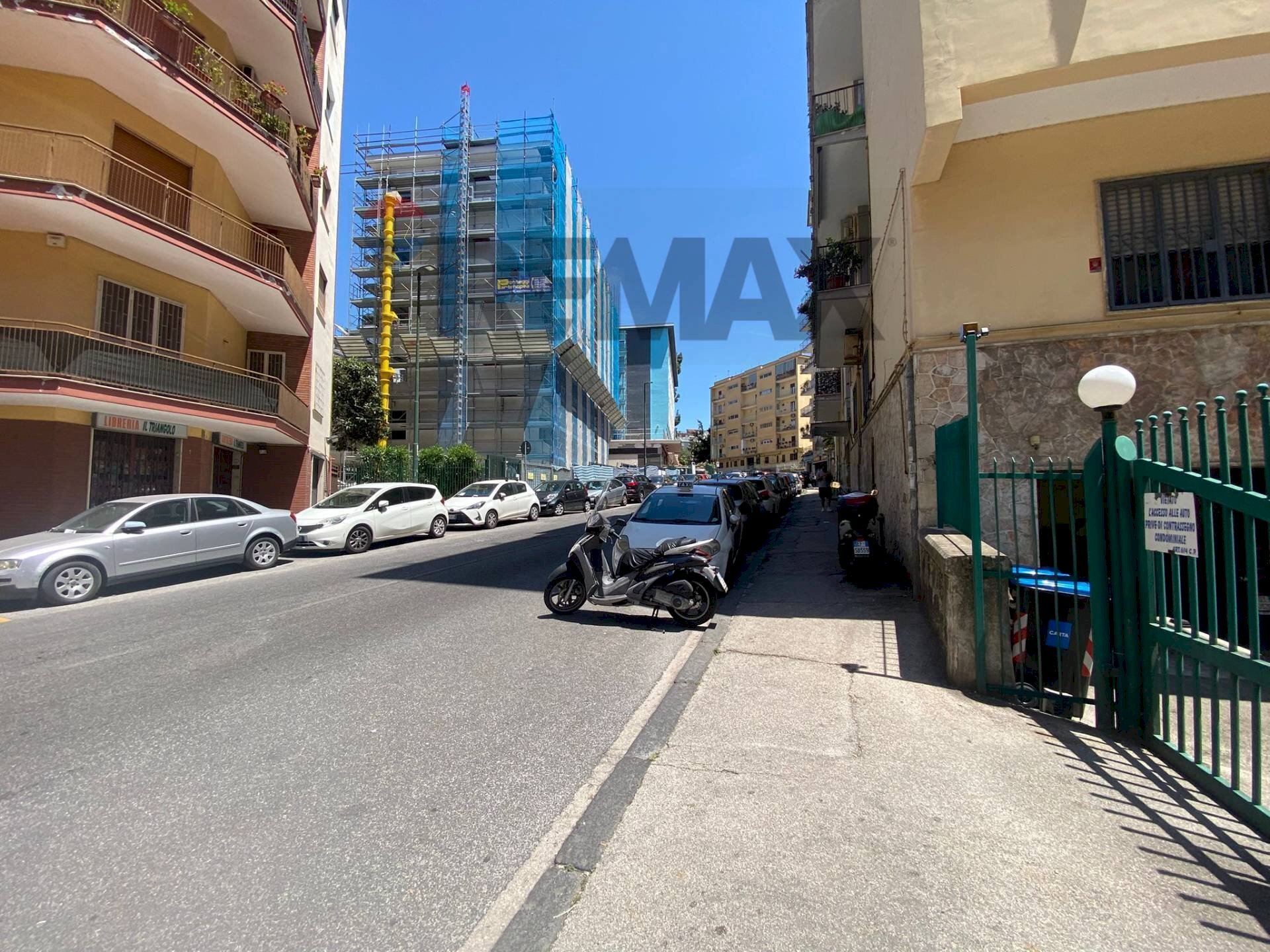 Edificio all\'aperto - Appartamento Via E. A. Mario
 
37, Napoli - foto 1