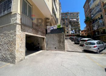 Edificio all\'aperto - Appartamento Via E. A. Mario
 
37, Napoli - foto 24