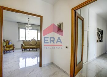 Disimpegno - Four-room apartment Largo Valerio Bacigalupo
32, Roma - photo 6