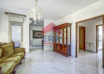 Salone - Four-room apartment Largo Valerio Bacigalupo
32, Roma - photo 11