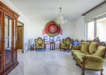 Salone - Four-room apartment Largo Valerio Bacigalupo
32, Roma - photo 12