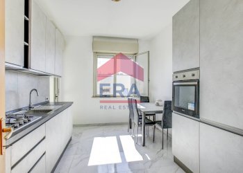 Cucina - Four-room apartment Largo Valerio Bacigalupo
32, Roma - photo 14