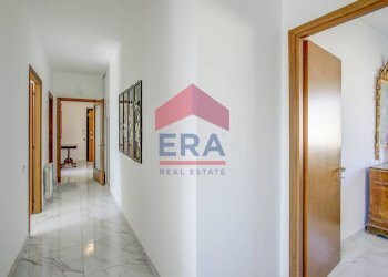 Disimpegno - Four-room apartment Largo Valerio Bacigalupo
32, Roma - photo 19