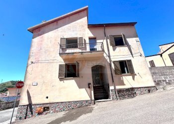 Foto 1 - Casa indipendente via Giuseppe Garibaldi
 
18, Banari - foto 1
