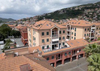 Foto 2 - Quadrilocale Piazza Aldo Moro
 
21, Casarza Ligure - foto 2