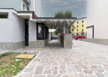 Terrazza - Bilocale via hermada
 
15, Milano - foto 3