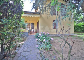 Foto 1 - Villa VIA DEI TIGLI
 
11, Busnago - photo 1