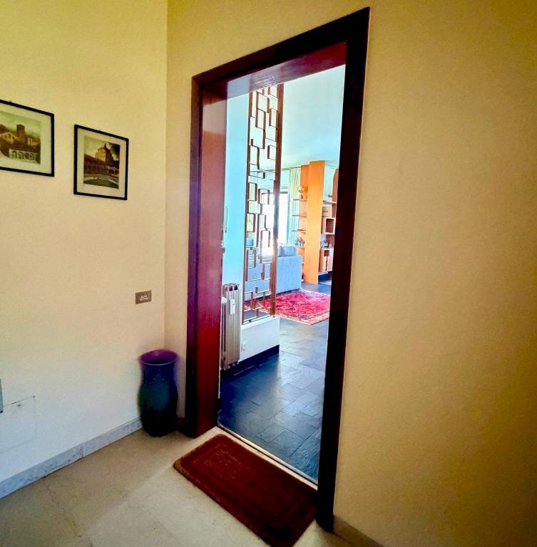Ingresso - Quadrilocale via Enea Sacconaghi, 89, Comerio - foto 3