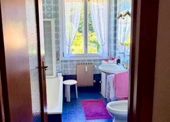 Bagno - Quadrilocale via Enea Sacconaghi, 89, Comerio - foto 11